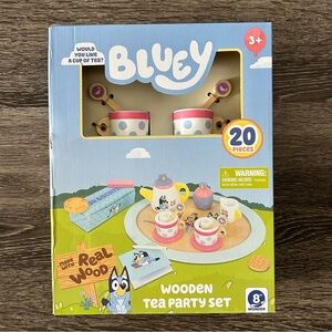 Bluey Tea Party Set – Wooden 20-Piece Pretend Play Set w/ Tray Teapot Cups *NEW*